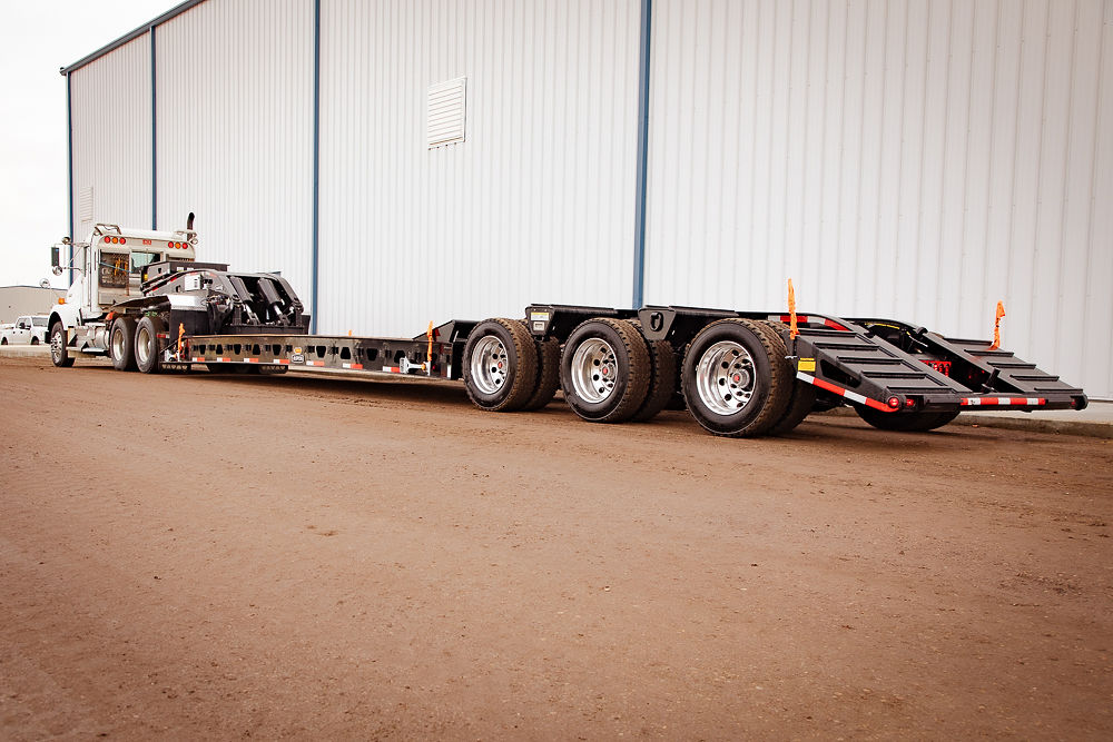 55 Ton Triaxle MUSTANG Lowbed - image 2 of 5