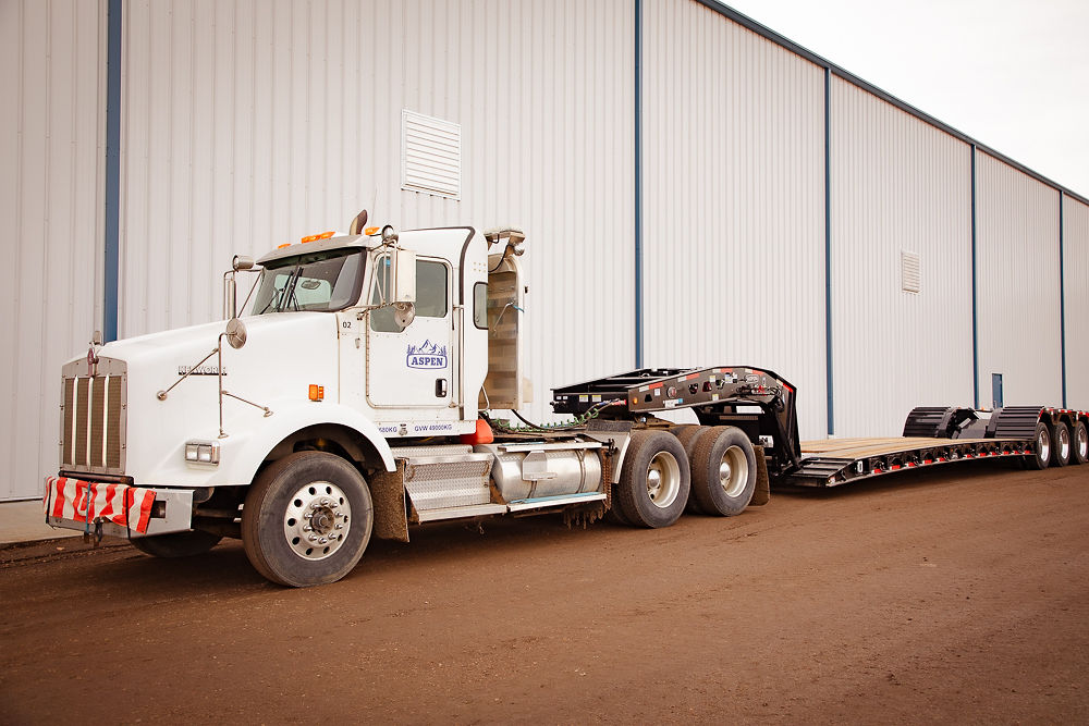 55 Ton Triaxle Lowbed - image 2 of 6