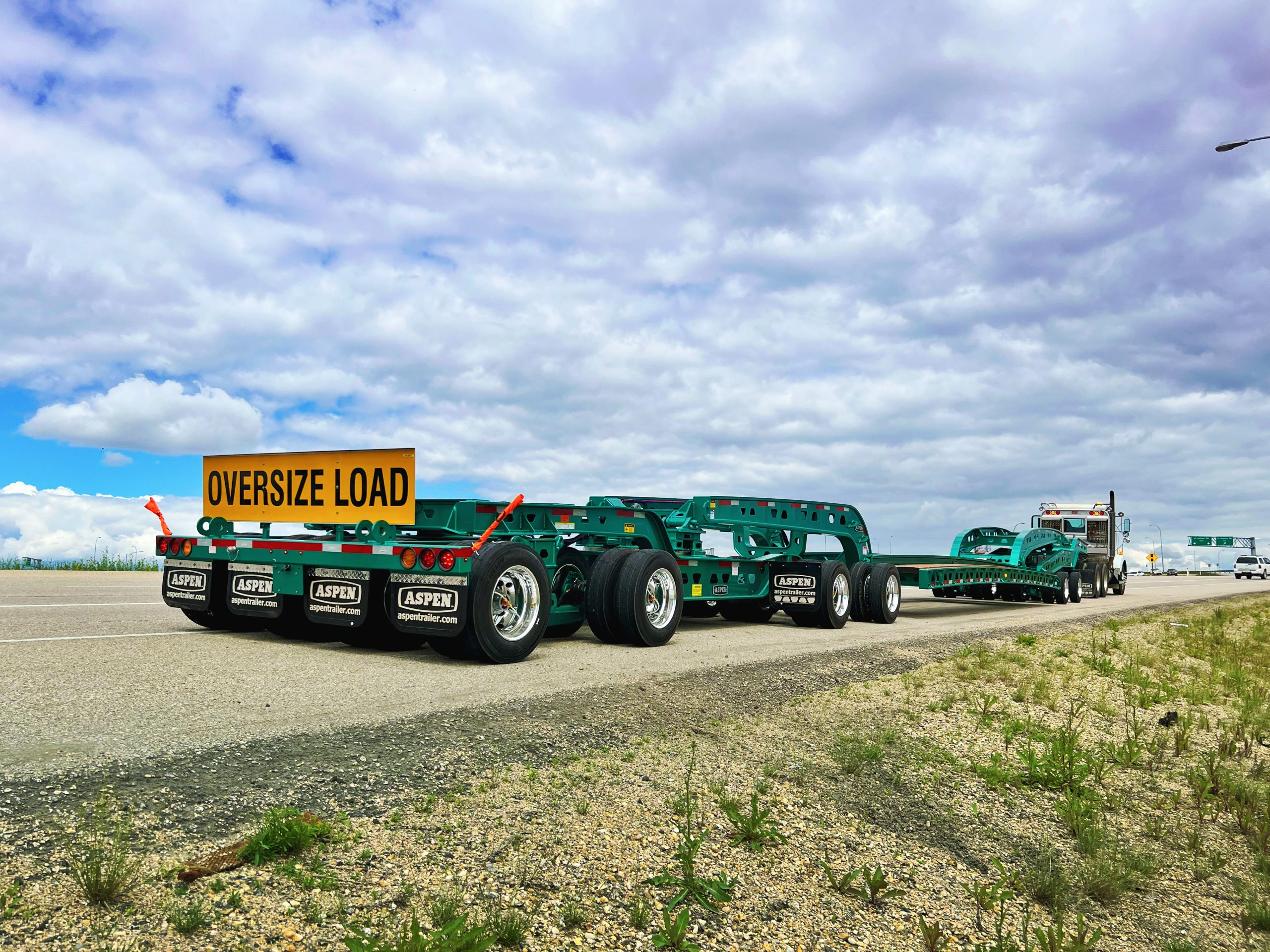 85 Ton Big 9 Axle Transporter - image 1 of 6