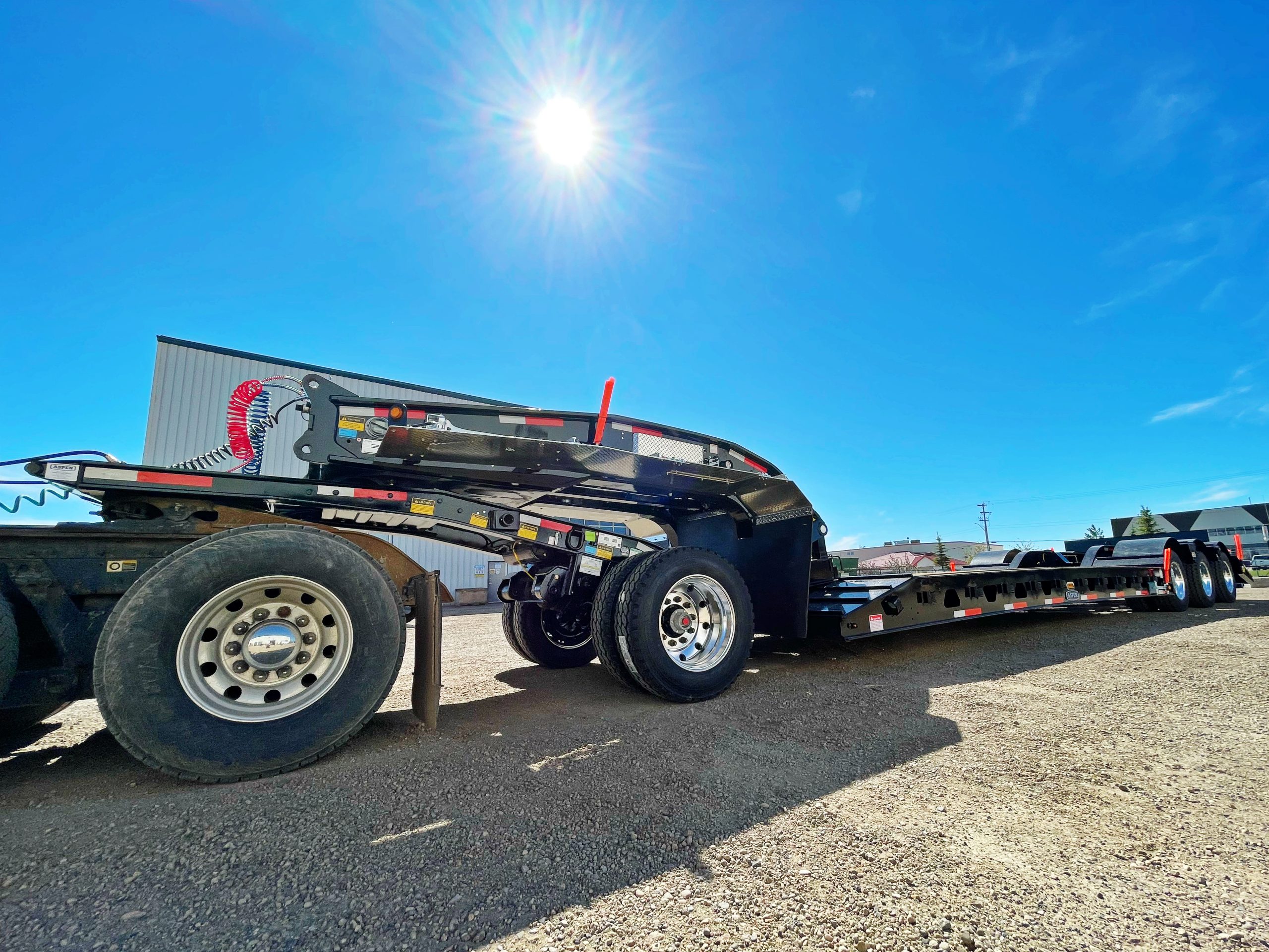 55 Ton Triaxle IRONHORSE - image 2 of 6