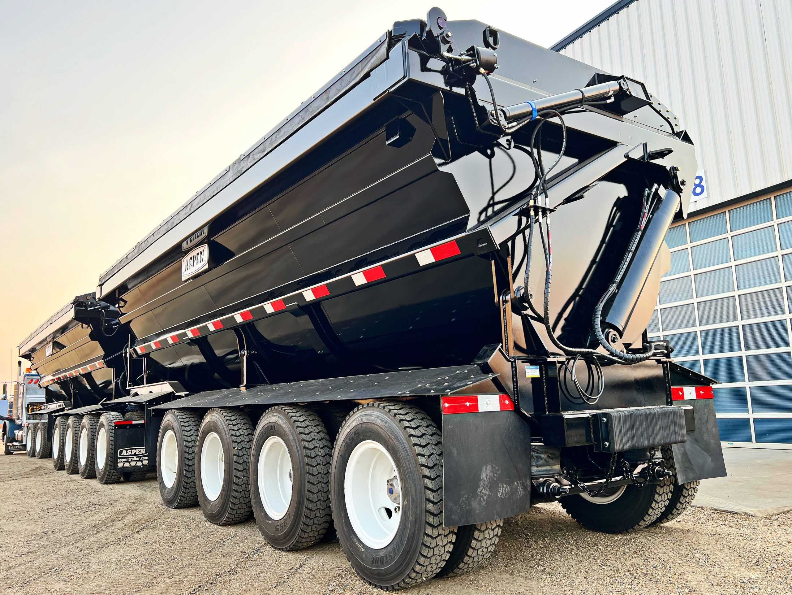 Mining Bulk Haulers - image 1 of 4