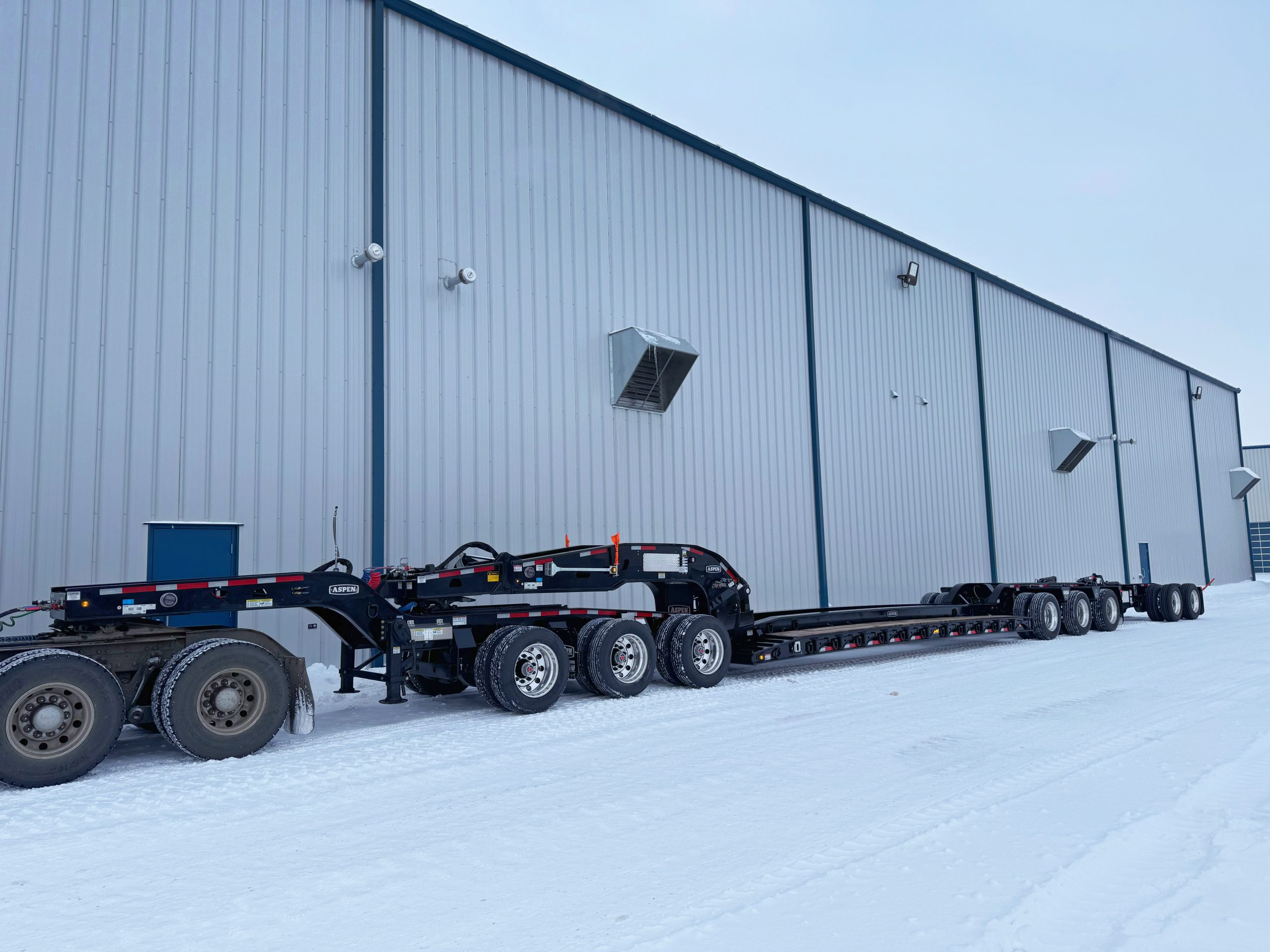 40 Ton Triaxle Jeep - image 3 of 3